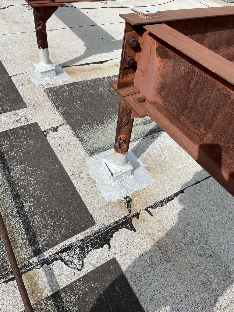 Delaminated Modified Bitumen membrane pulling away from the metal drip edge at Hobby Lobby, Grapevine, TX
